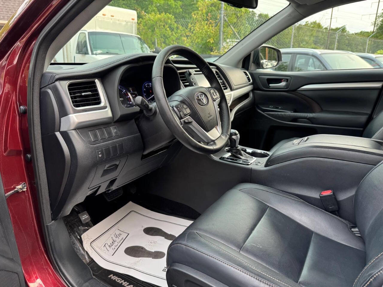 Used 2015 Toyota Highlander XLE image 27