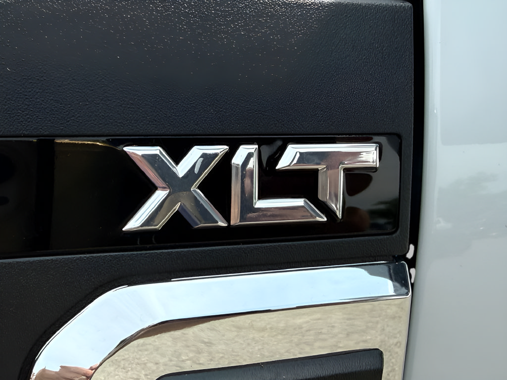 New 2026 Ford F250 XLT w/ FX4 Off-Road Package AWD/4WD image 12