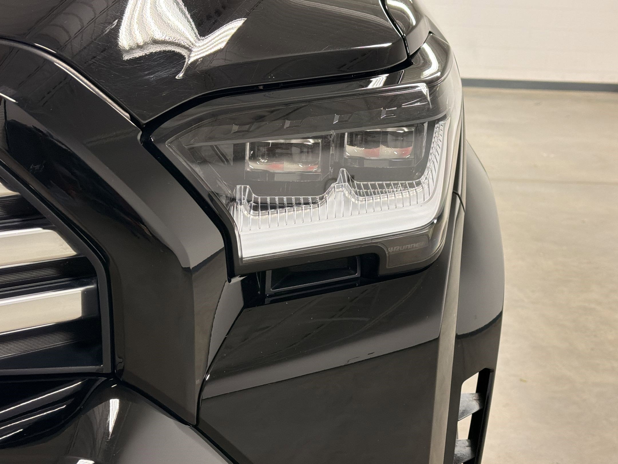 Used 2025 Toyota 4Runner Limited image 10