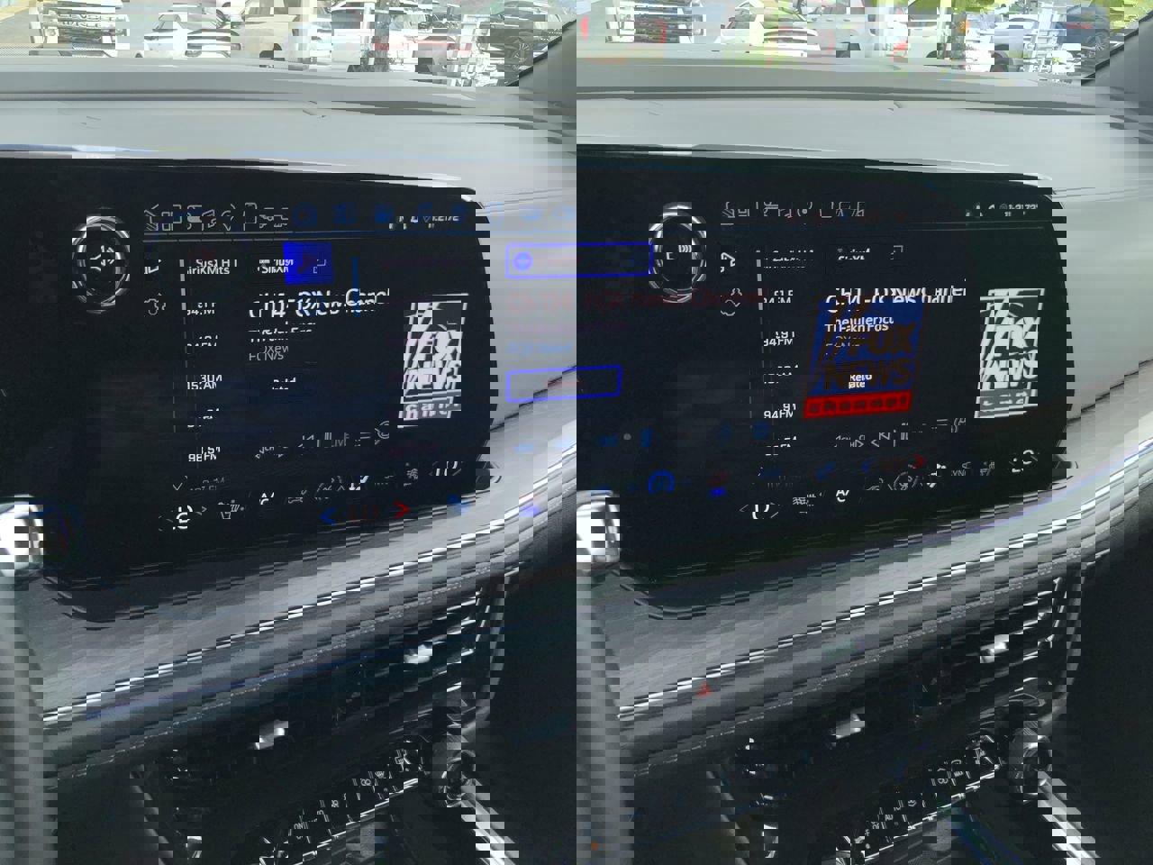 Used 2025 Chevrolet Tahoe LT image 29