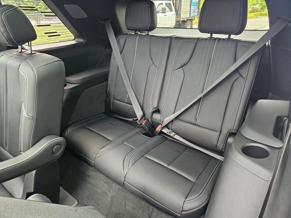 New 2026 Cadillac Vistiq Sport AWD/4WD image 18