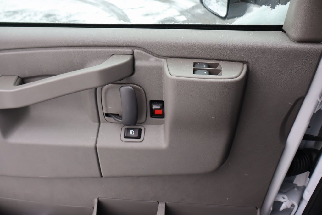 New 2025 Chevrolet Express 3500 w/ Power Convenience Package image 8