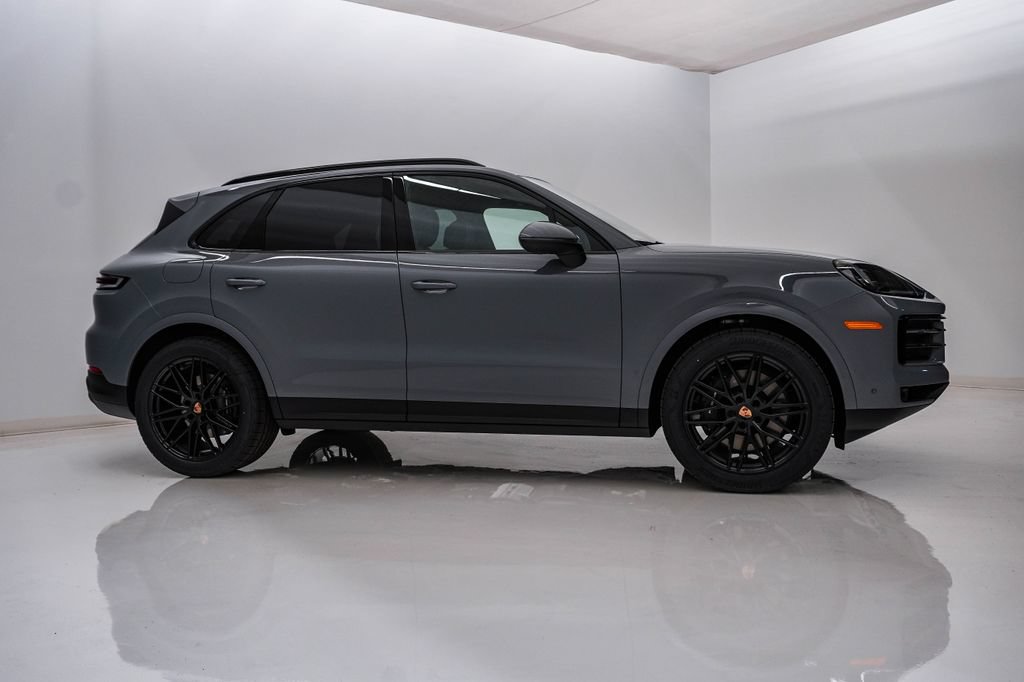 New 2026 Porsche Cayenne AWD/4WD image 9