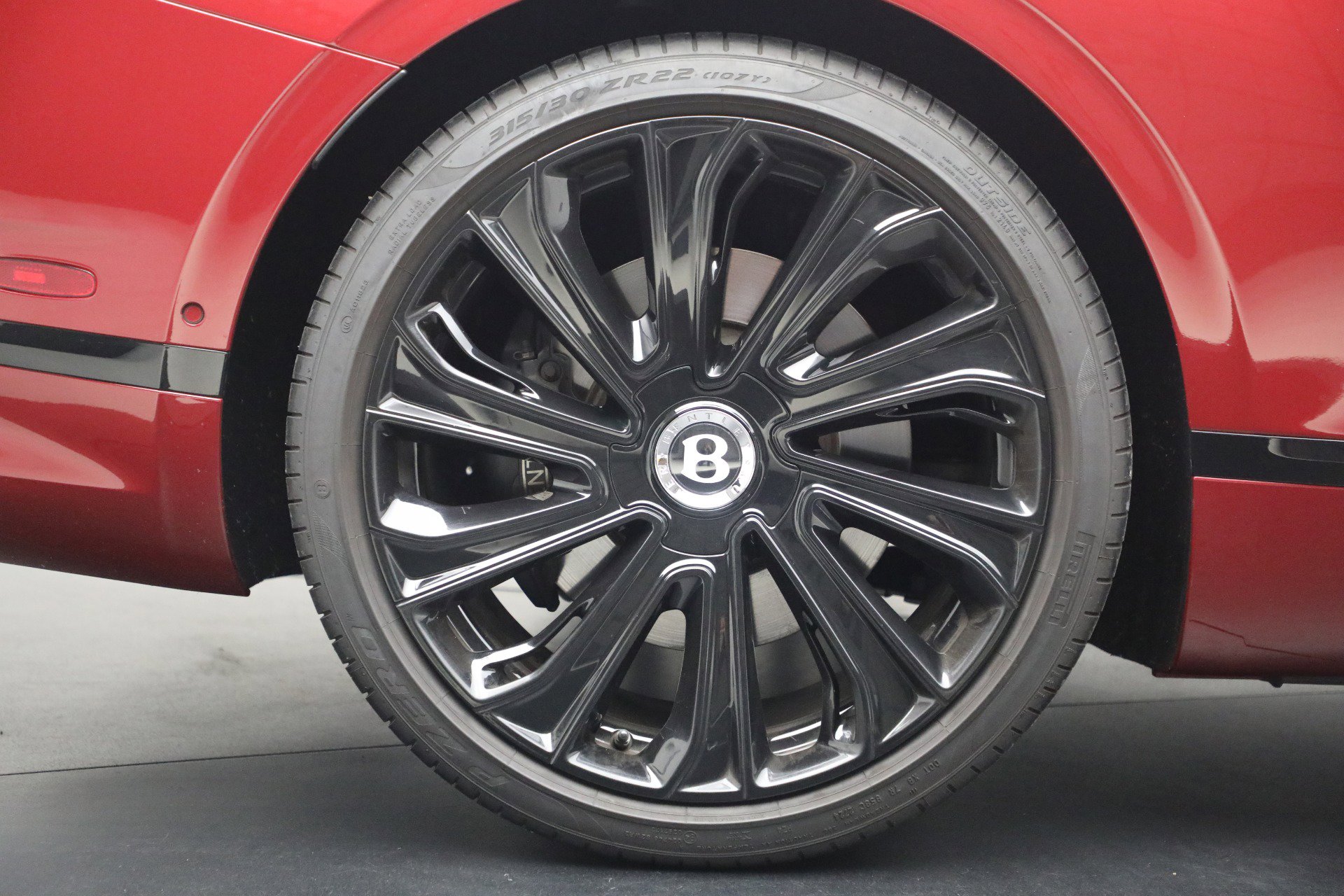 Used 2022 Bentley Continental GT image 17