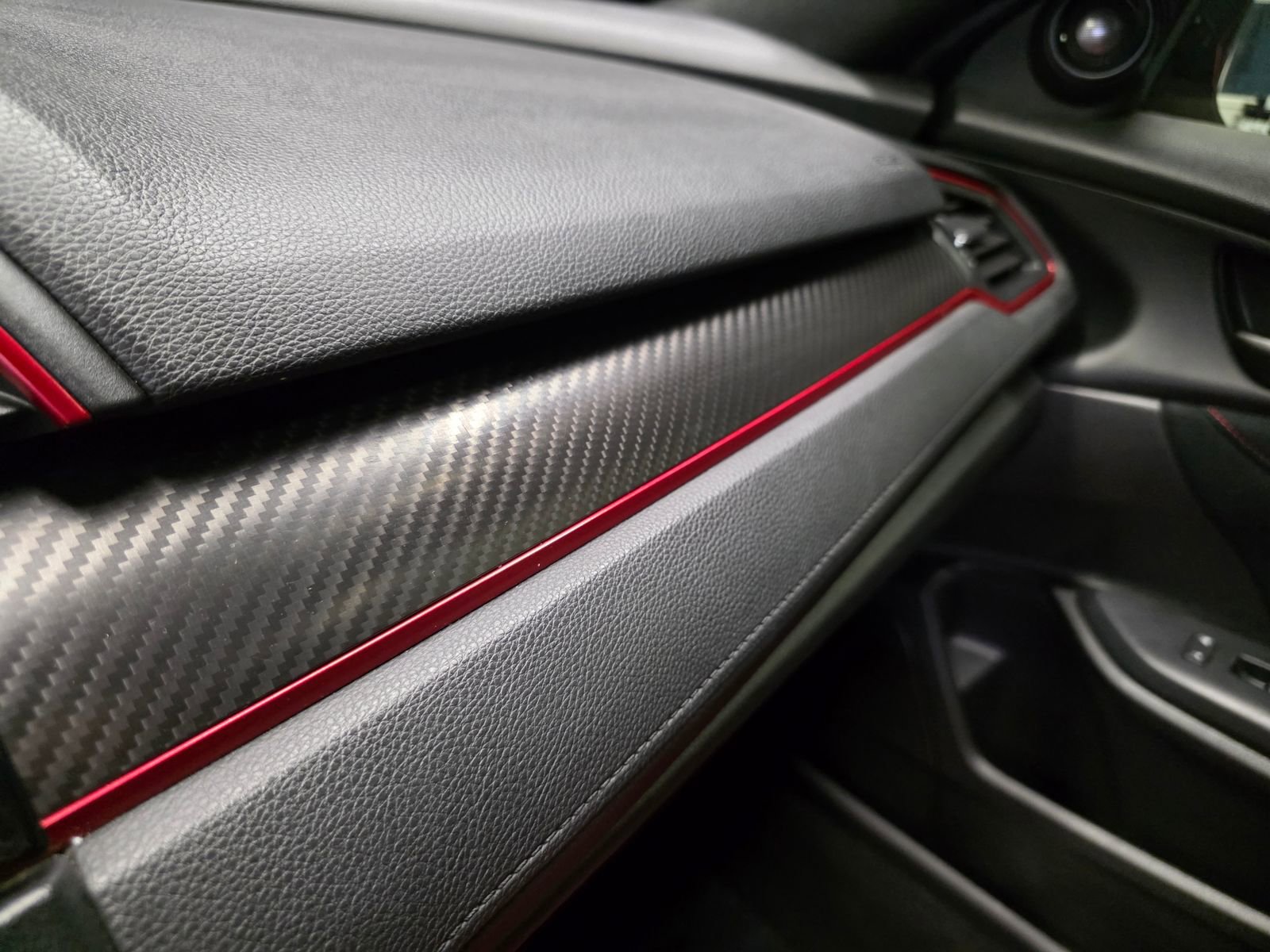 Used 2018 Honda Civic Type R image 26