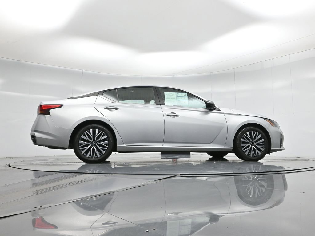 Used 2023 Nissan Altima 2.5 SV image 48