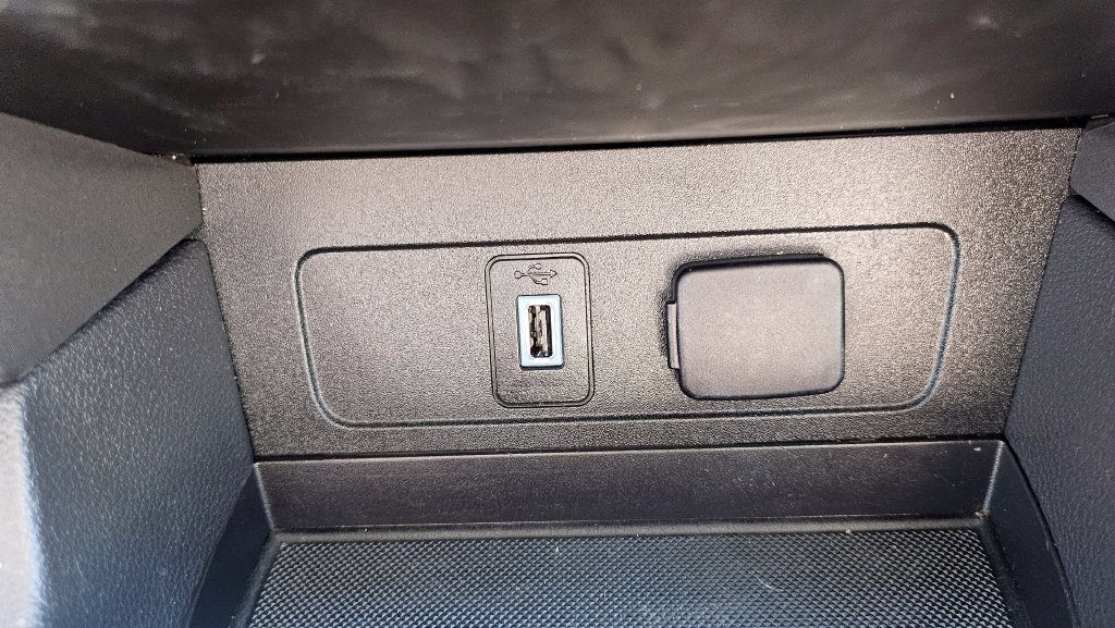 Used 2019 Ford Escape SEL FWD image 37
