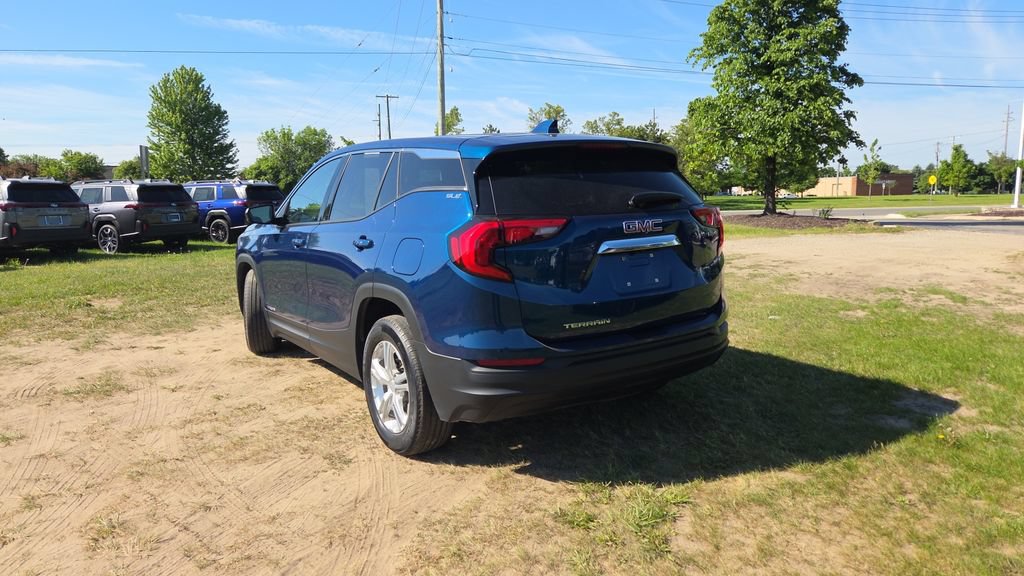 Used 2020 GMC Terrain SLE FWD image 24