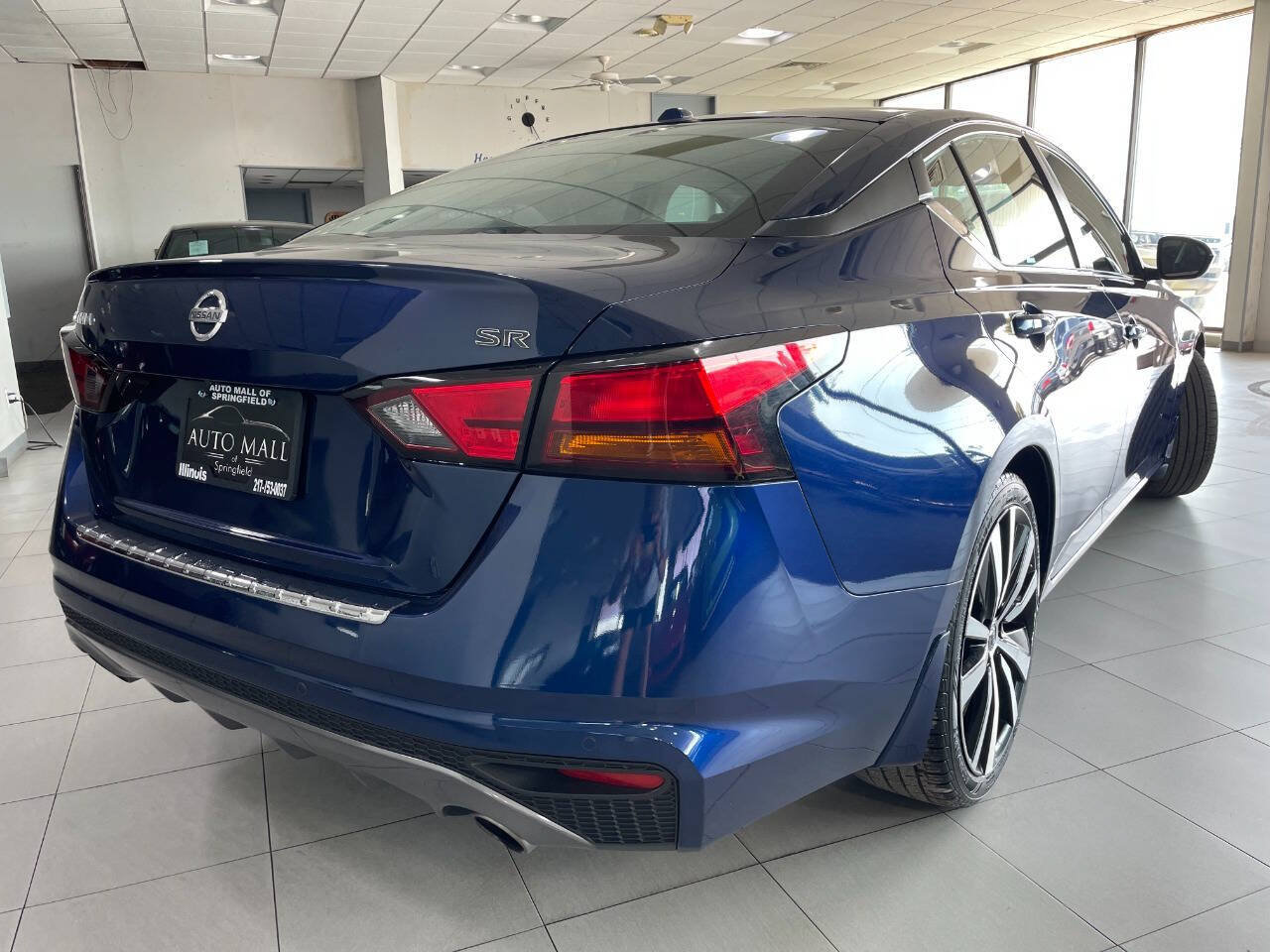 Used 2022 Nissan Altima 2.5 SR FWD image 7
