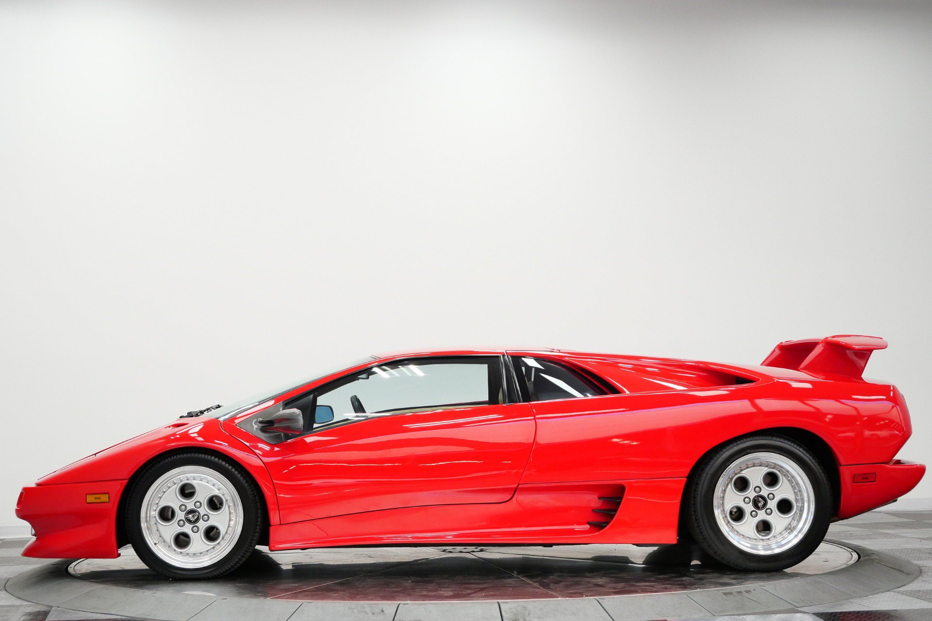 Used 1991 Lamborghini Diablo Coupe RWD image 6