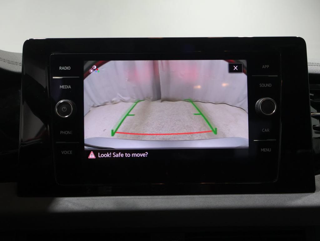 Used 2025 Volkswagen Jetta SE FWD image 29