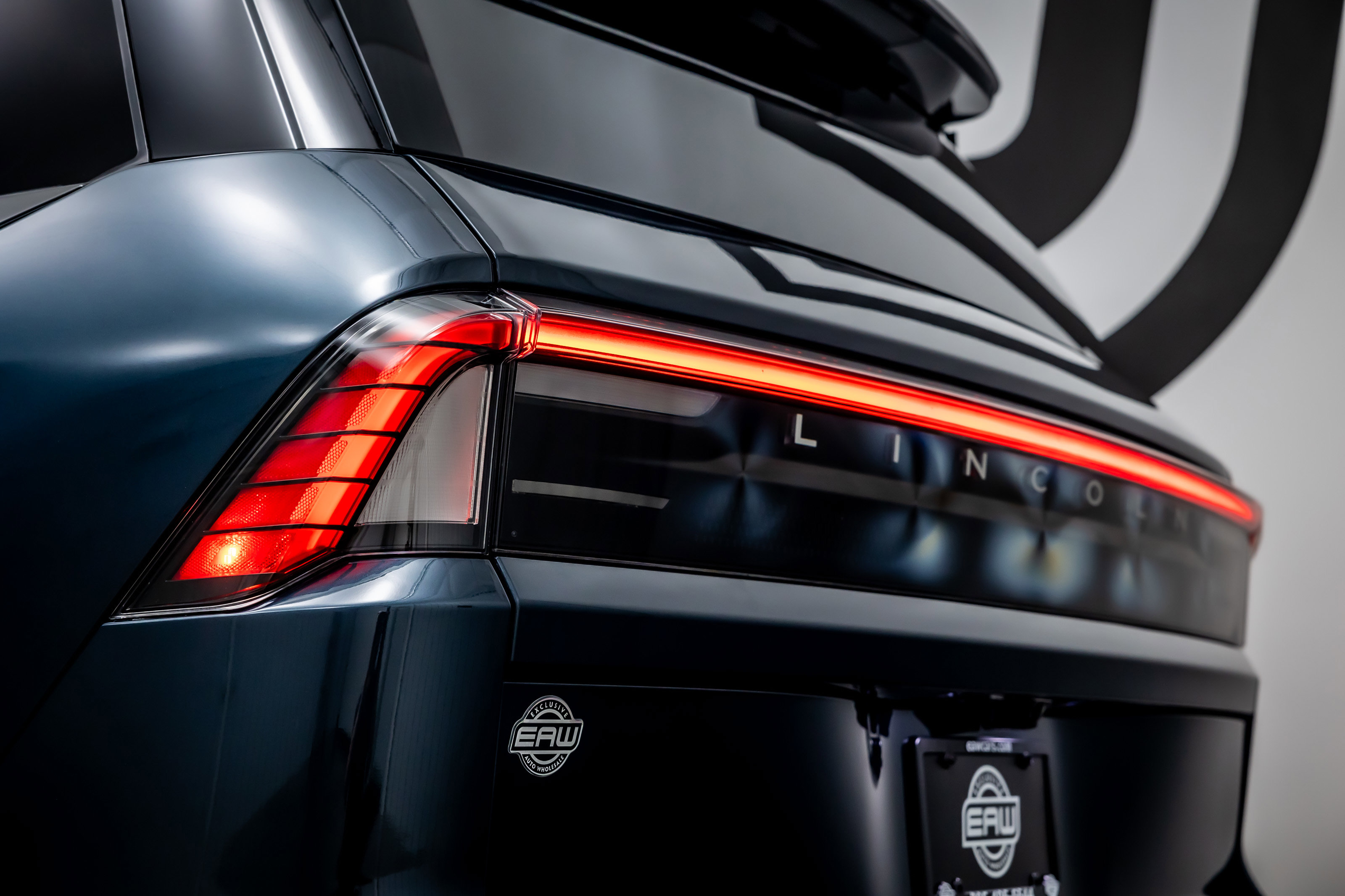 Used 2025 Lincoln Navigator L Reserve image 12