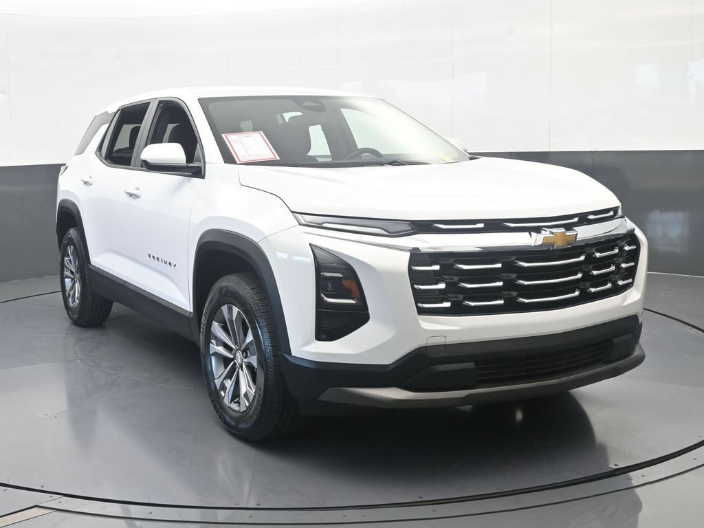 Used 2025 Chevrolet Equinox LT FWD image 9