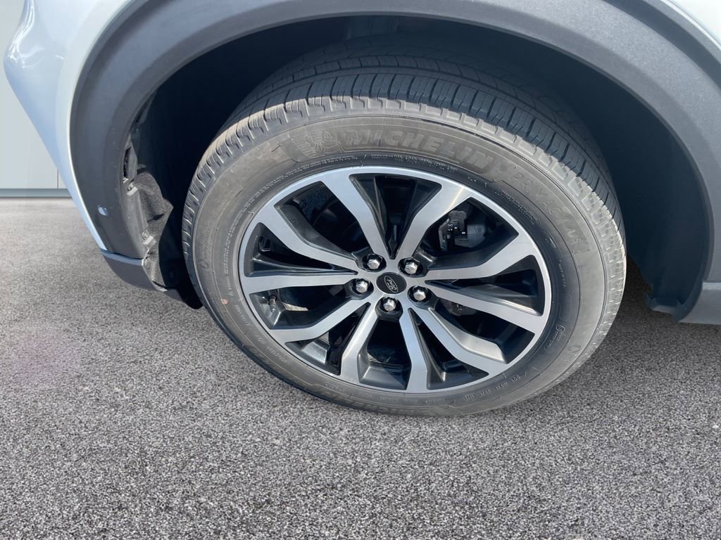 Certified 2020 Ford Explorer ST w/ Premium Technology Package image 12