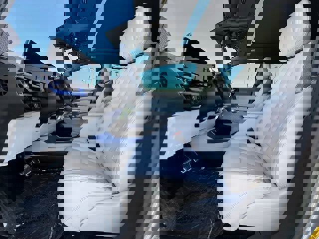 New 2025 Cadillac Optiq Sport 1 w/ LPO, ONYX Package image 22