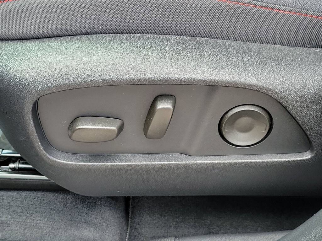Used 2026 Chevrolet Equinox RS w/ Convenience Package III FWD image 21