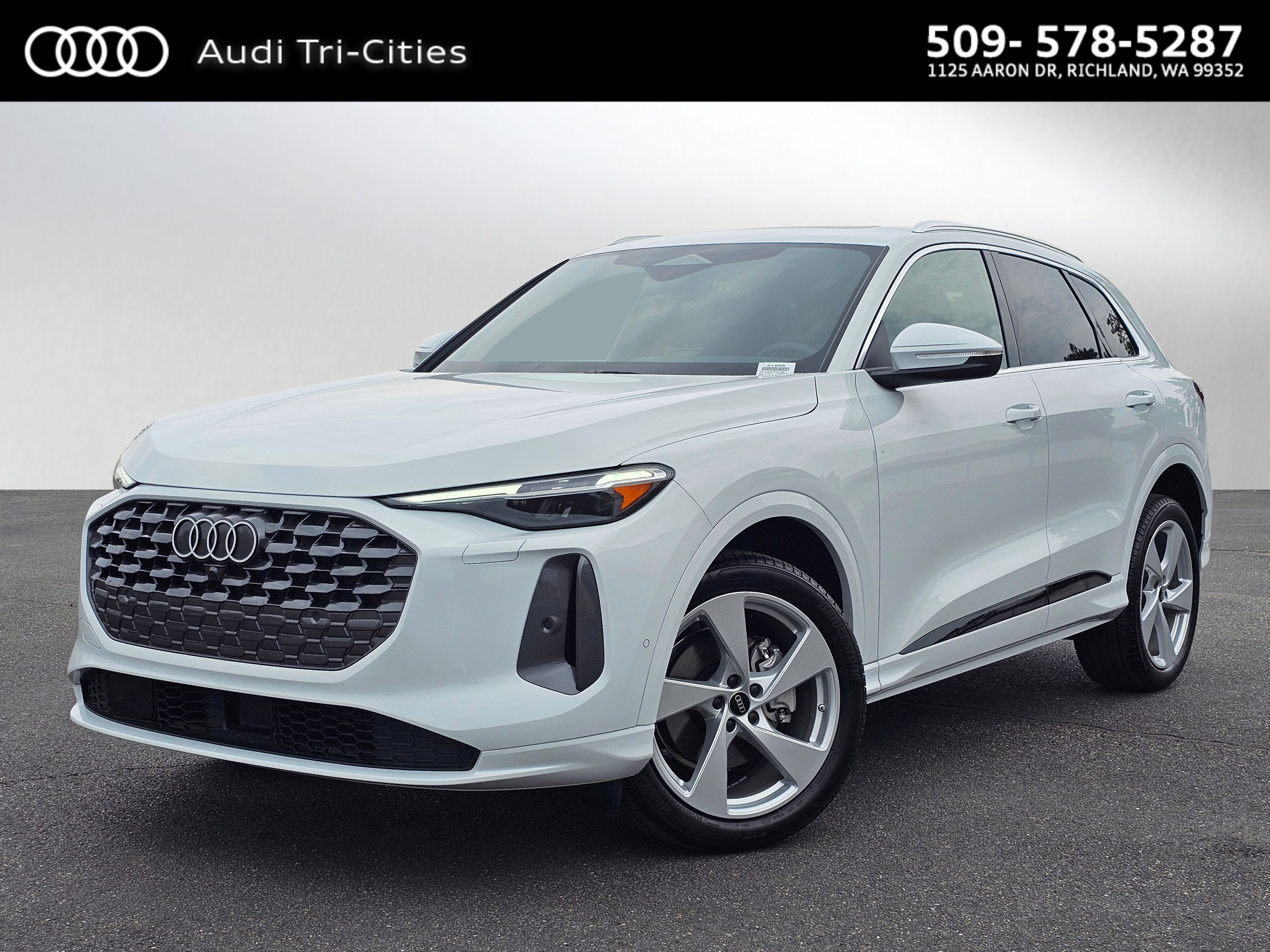 New 2025 Audi Q5 Premium Plus image 1