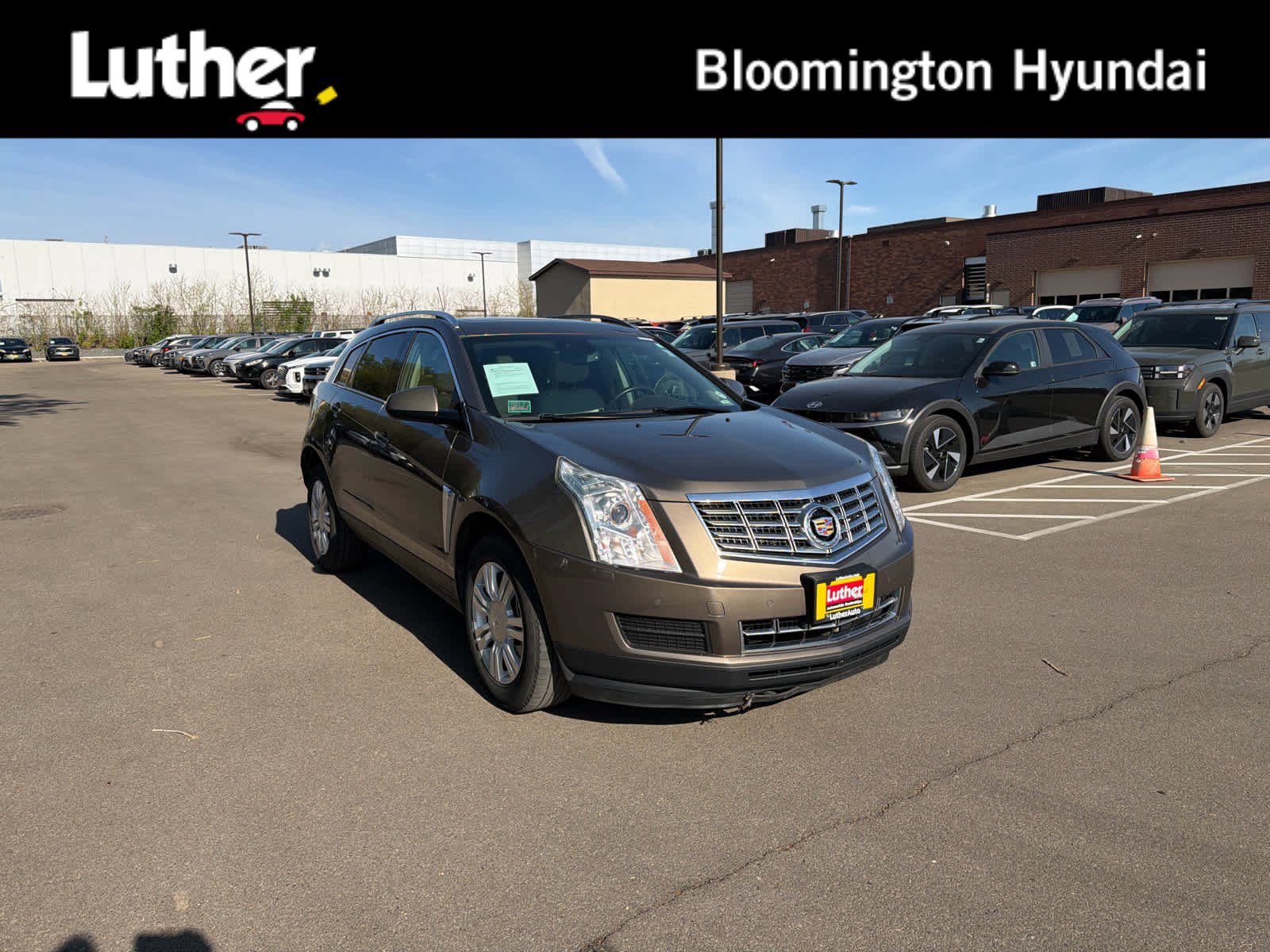 Used 2016 Cadillac SRX Luxury w/ Driver Awareness Package AWD/4WD image 1