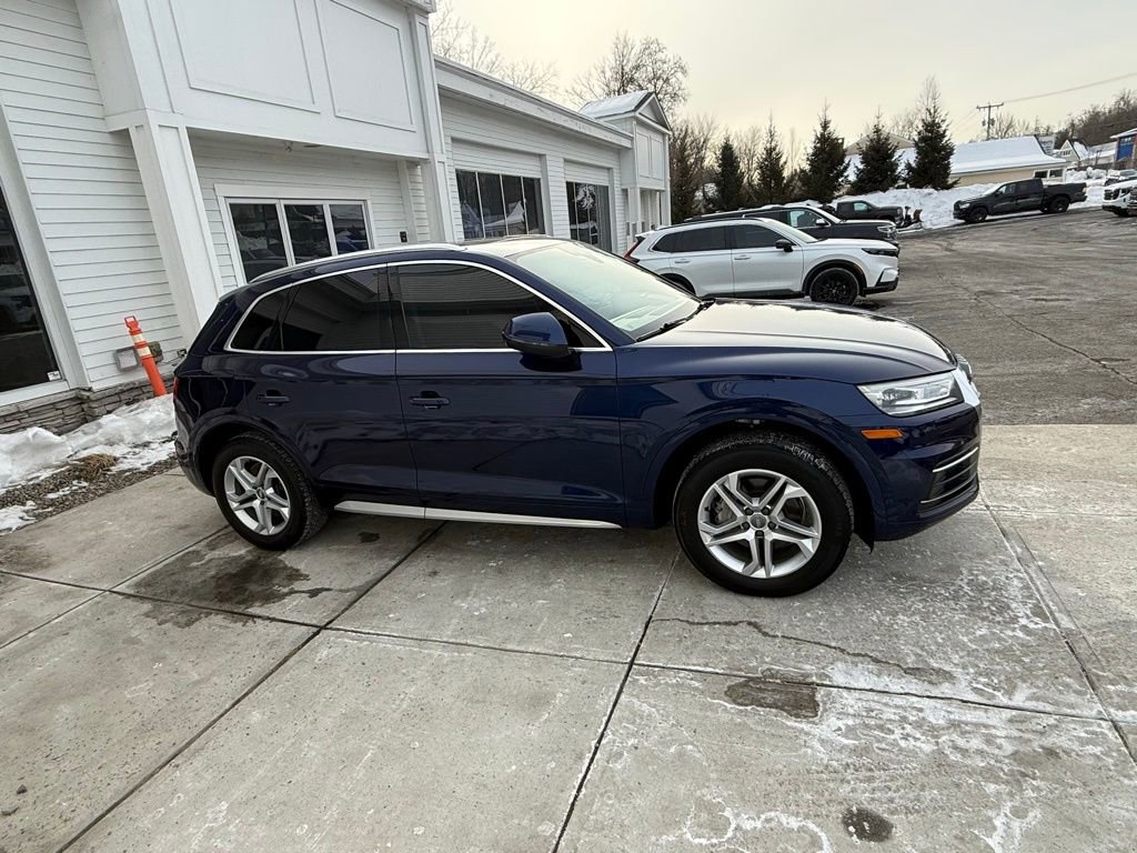 Used 2019 Audi Q5 2.0T Premium w/ Convenience Package image 11