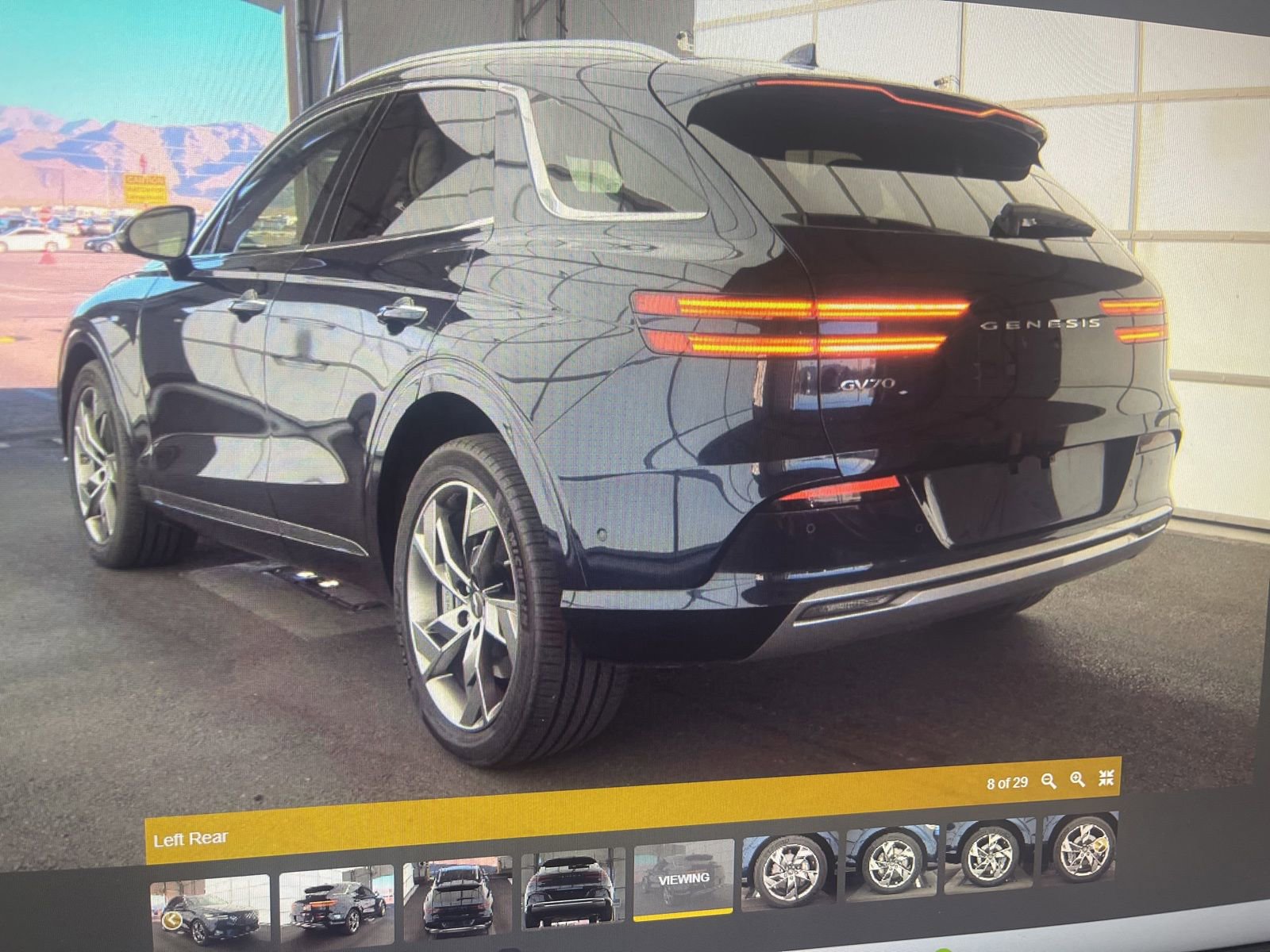 Certified 2025 Genesis Electrified GV70 AWD/4WD image 7
