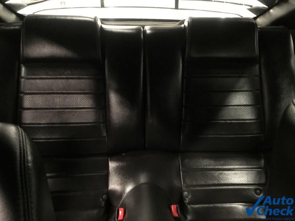 Used 2005 Ford Mustang GT Premium image 24