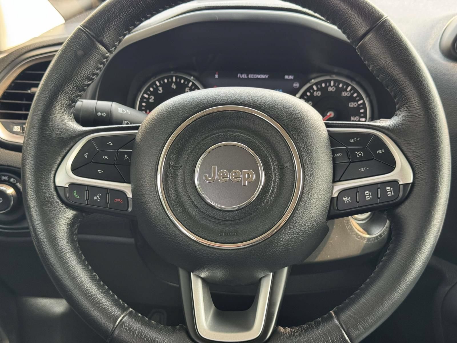 Used 2023 Jeep Renegade Limited AWD/4WD image 14