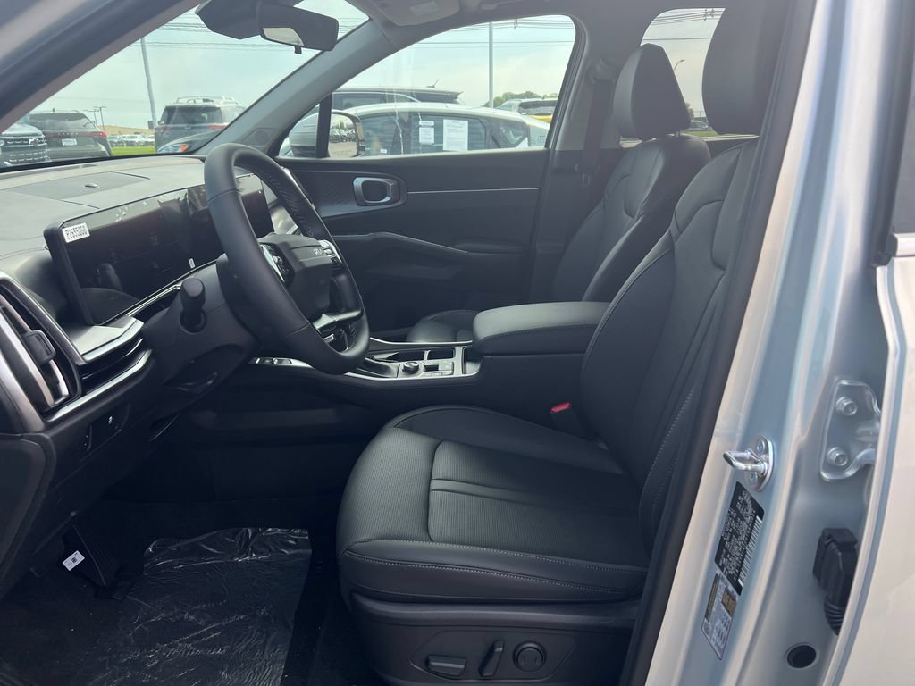 New 2026 Kia Sorento S w/ S Panoramic Sunroof Package FWD image 13