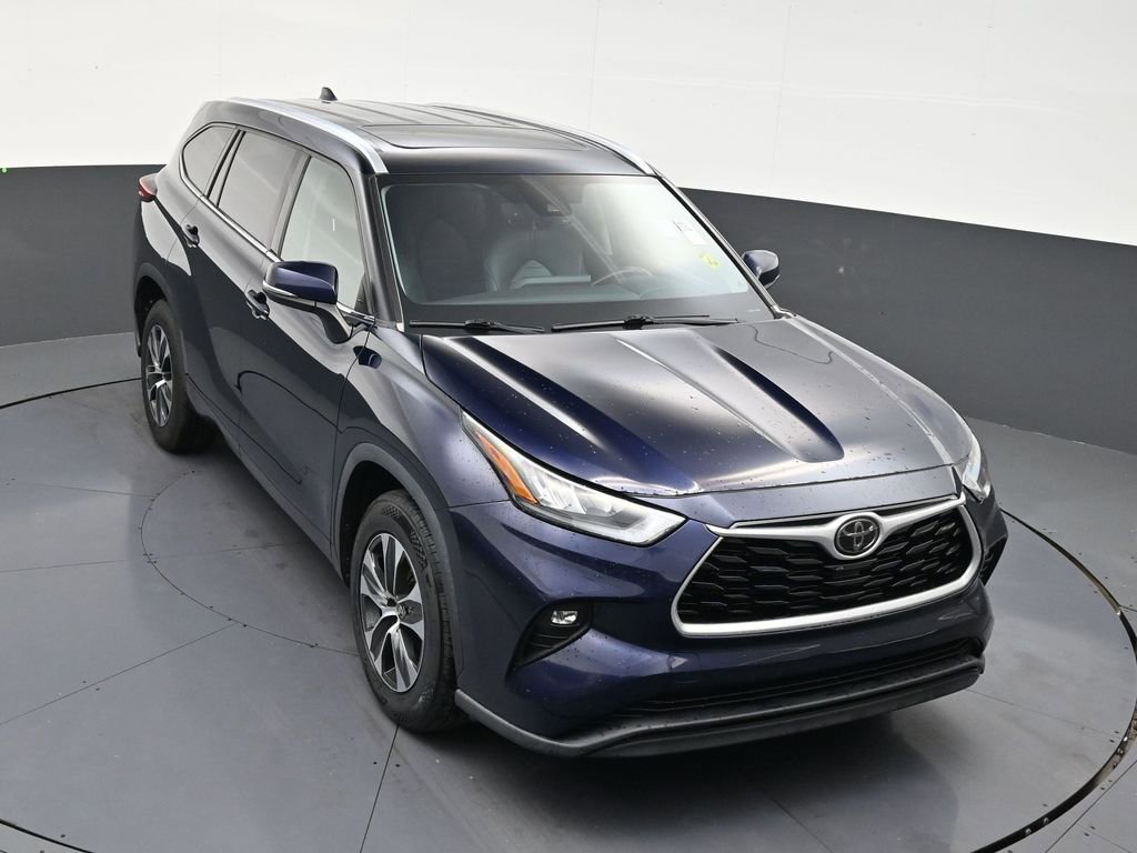 Used 2020 Toyota Highlander XLE image 17