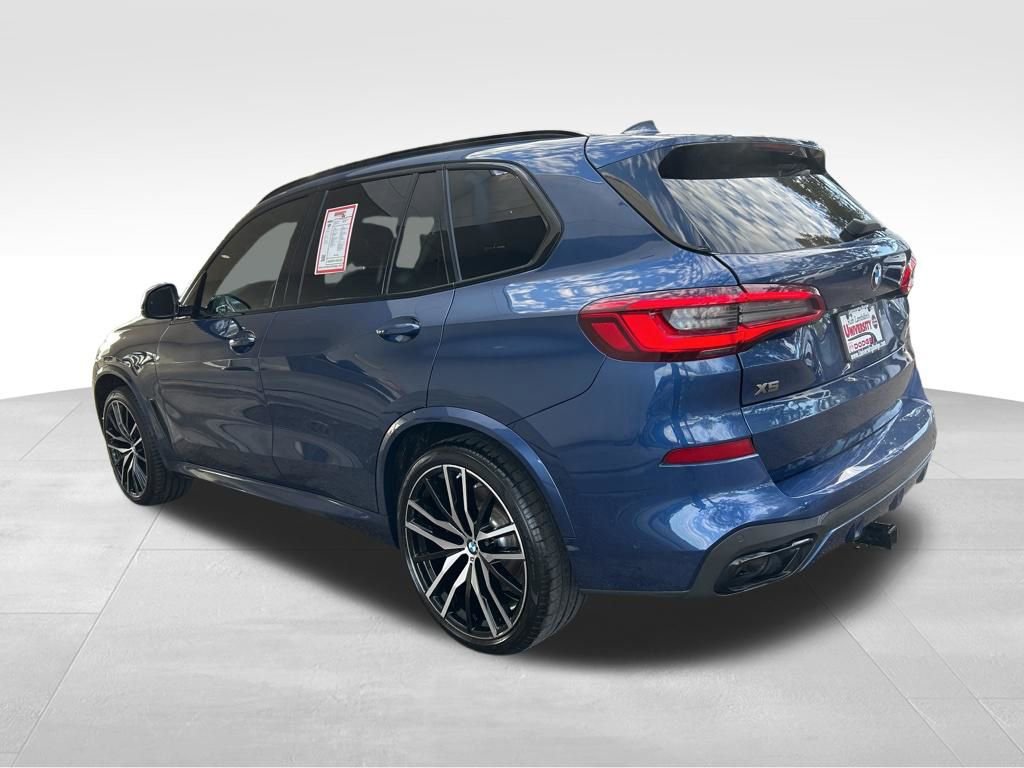 Used 2020 BMW X5 M50i image 4