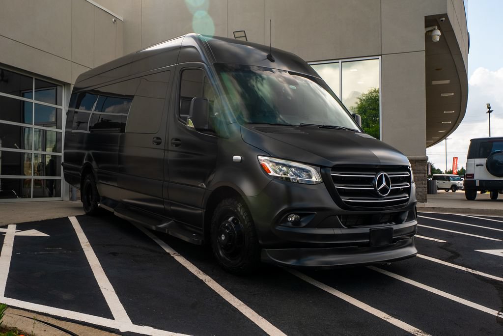 Used 2023 Mercedes-Benz Sprinter 3500 image 6