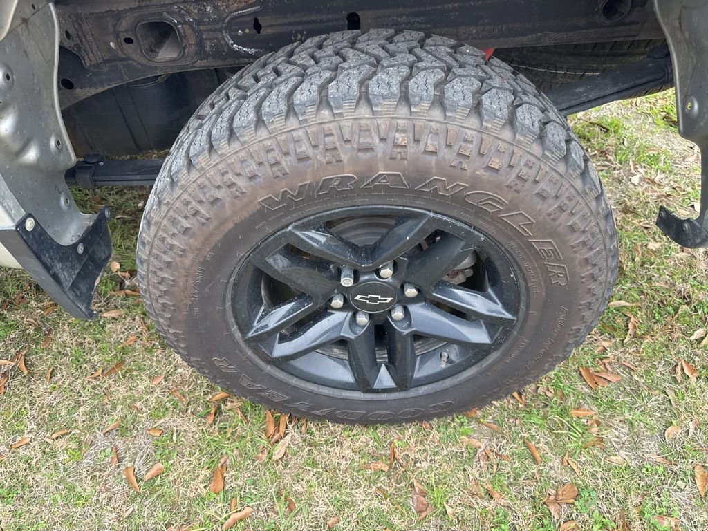 Used 2019 Chevrolet Silverado 1500 Custom Trail Boss w/ Custom Convenience Package image 11