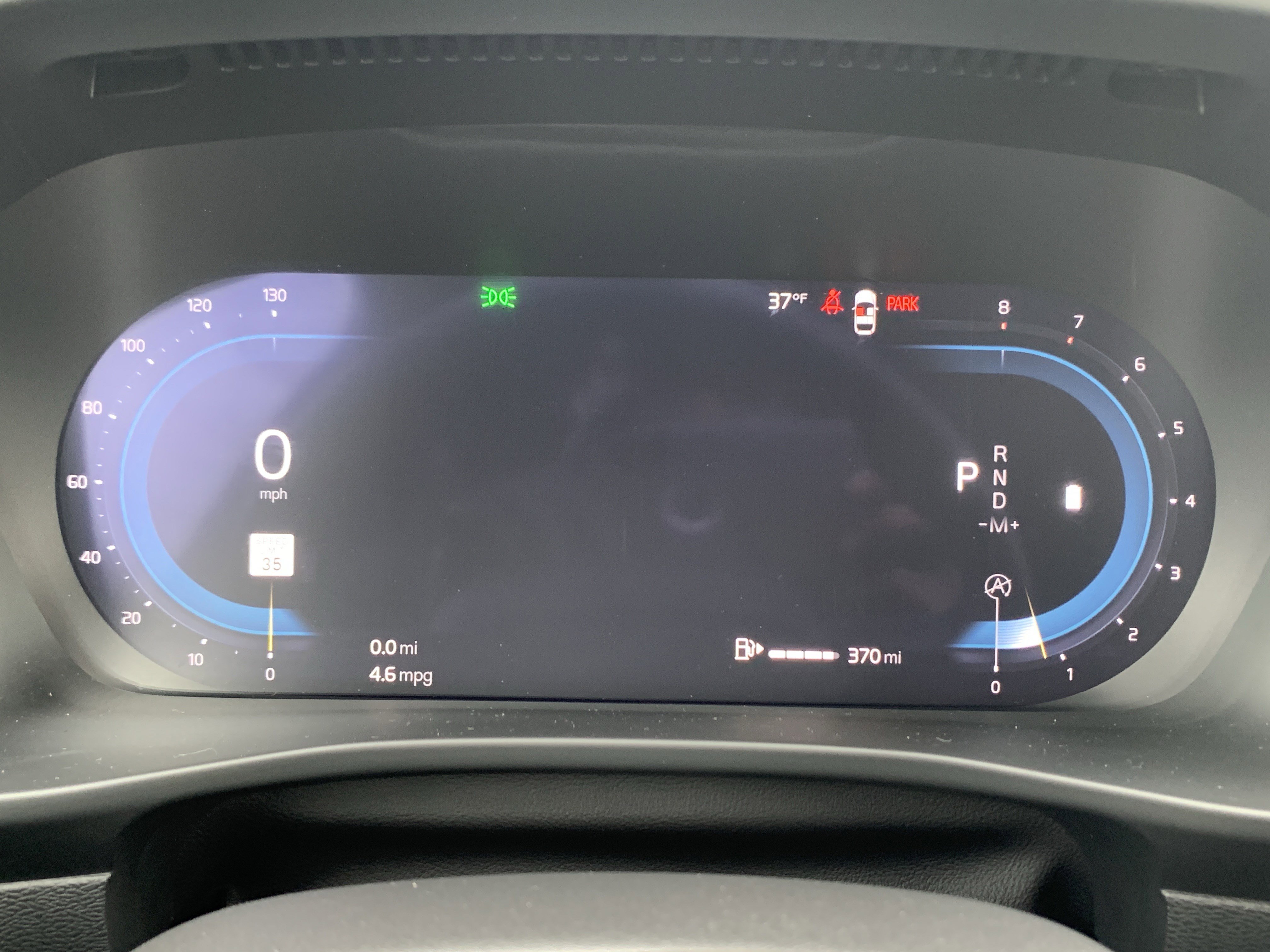 Used 2025 Volvo XC40 B5 Core image 21