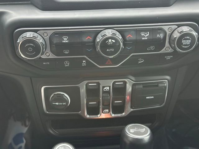 Used 2020 Jeep Wrangler Unlimited Sahara image 19