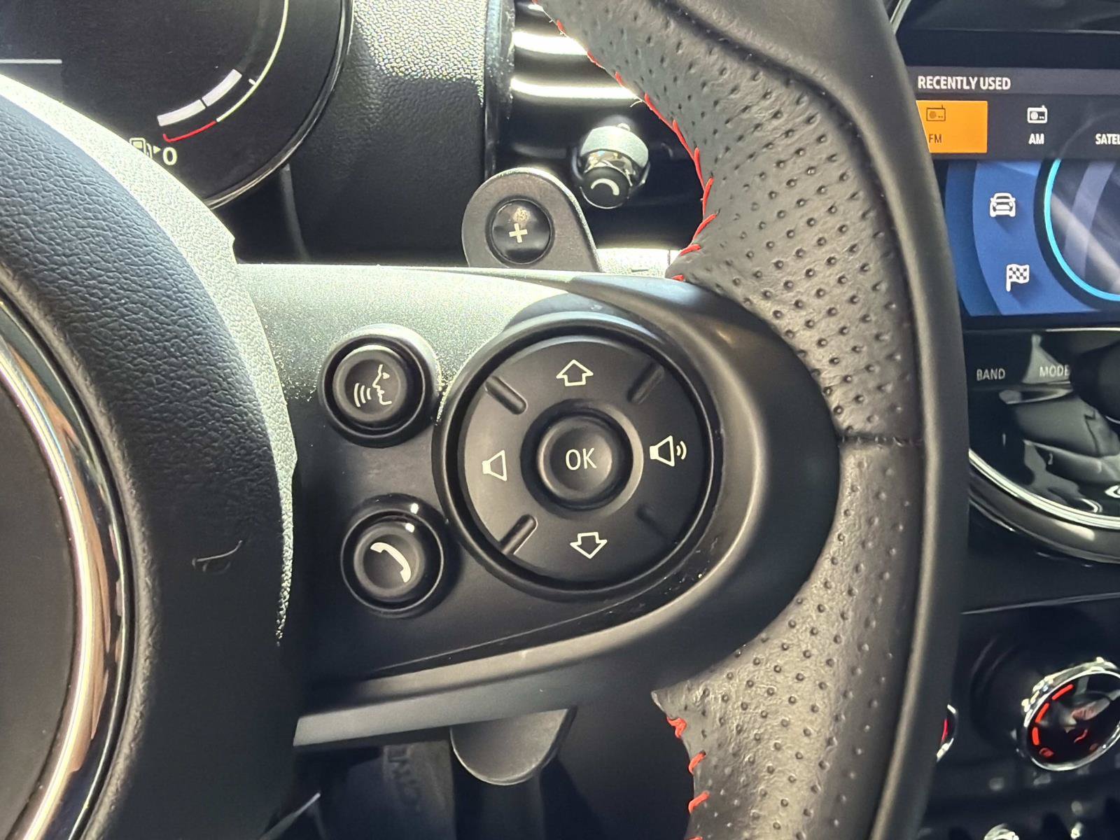 Used 2021 MINI Cooper Clubman S w/ Storage Package FWD image 18