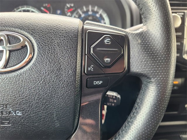 Used 2025 Chevrolet Traverse High Country FWD image 30