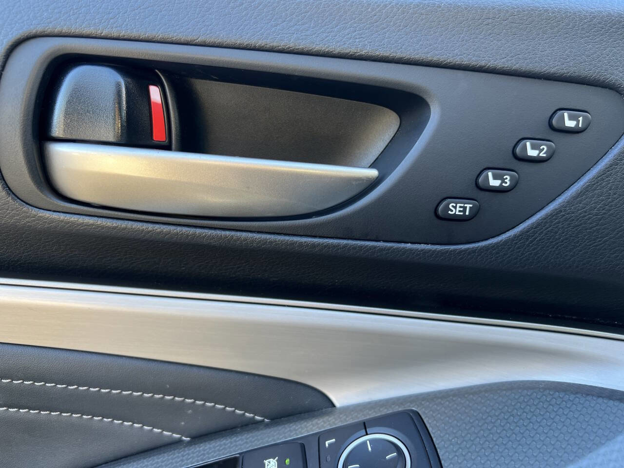 Used 2016 Lexus RC 200t image 7