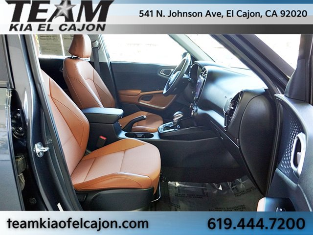 Certified 2024 Kia Soul EX w/ EX Designer Package FWD image 12