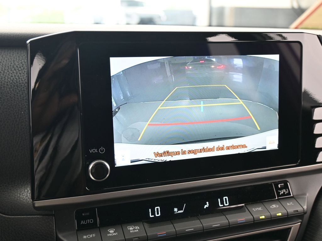 Used 2026 Toyota Camry SE image 21