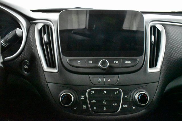 Used 2023 Chevrolet Malibu LT image 19