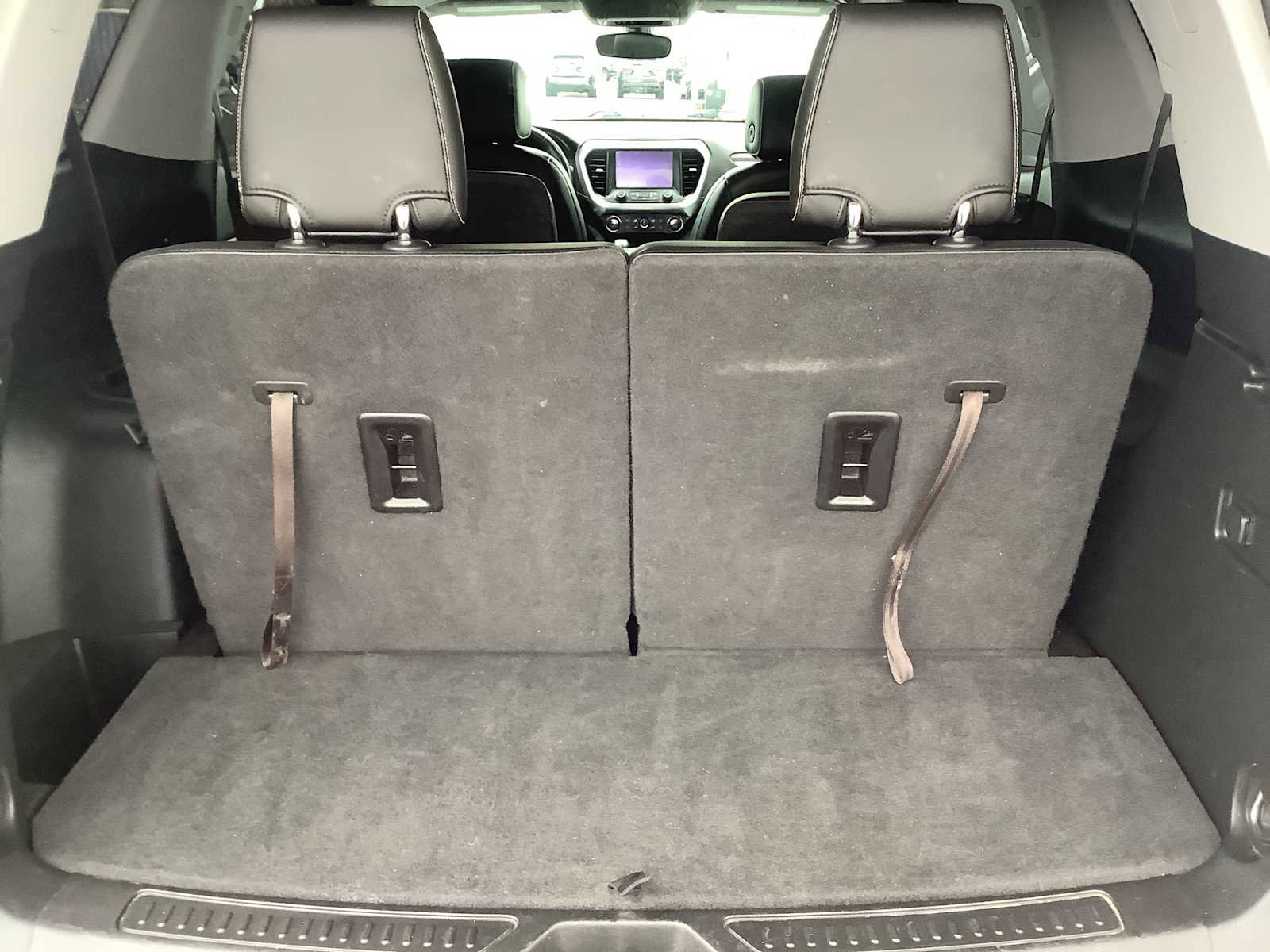 Used 2019 GMC Acadia SLT image 14