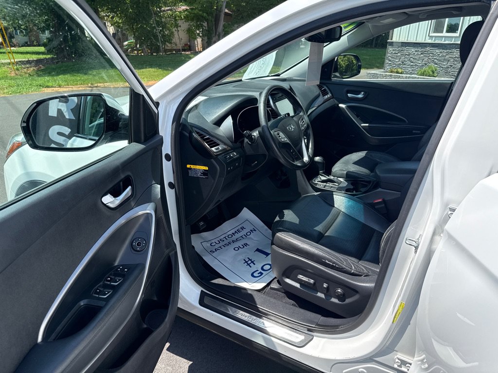 Used 2013 Hyundai Santa Fe Limited w/ Technology Pkg FWD image 9