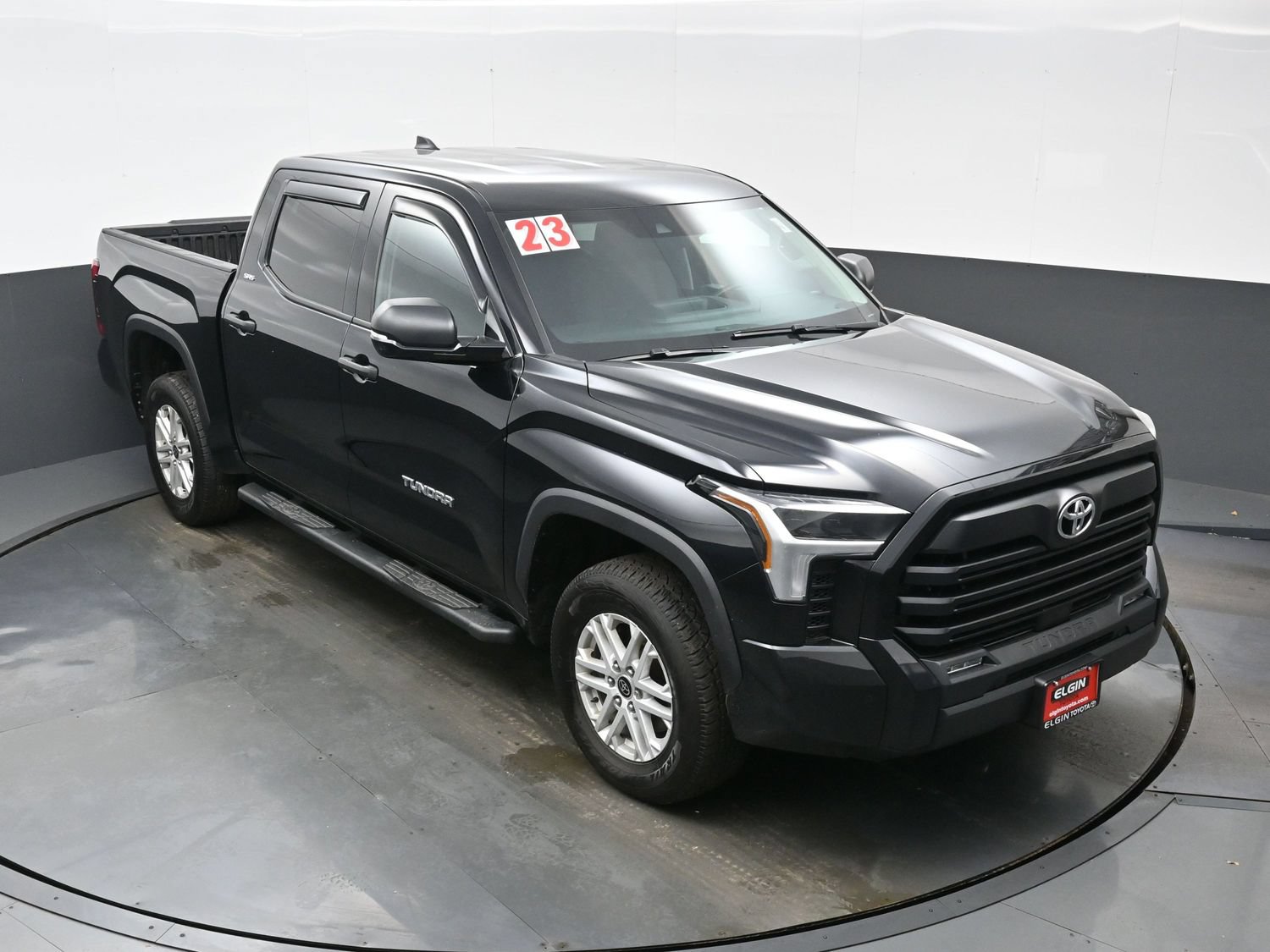 Used 2023 Toyota Tundra SR5 w/ SR5 Convenience Package AWD/4WD image 32