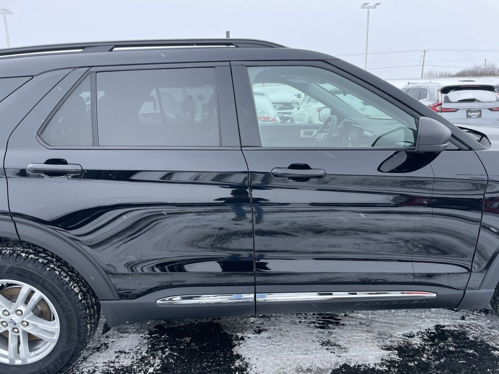 Used 2023 Ford Explorer XLT w/ Equipment Group 202A image 29