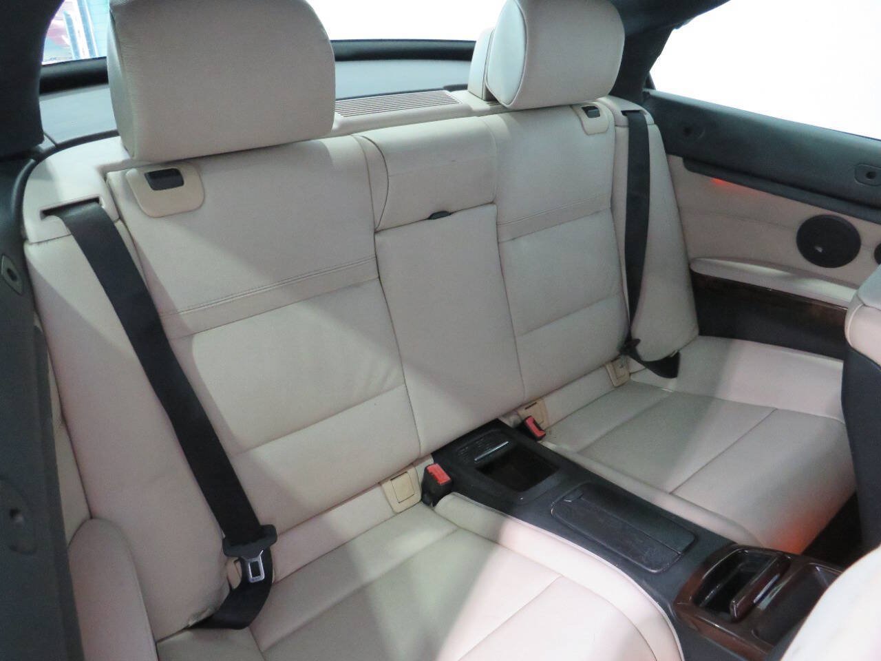 Used 2012 BMW 328i Convertible RWD image 10