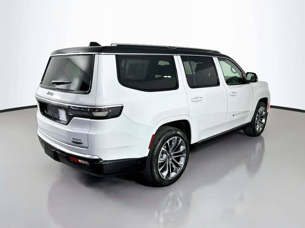 New 2026 Jeep Grand Wagoneer Summit AWD/4WD image 7