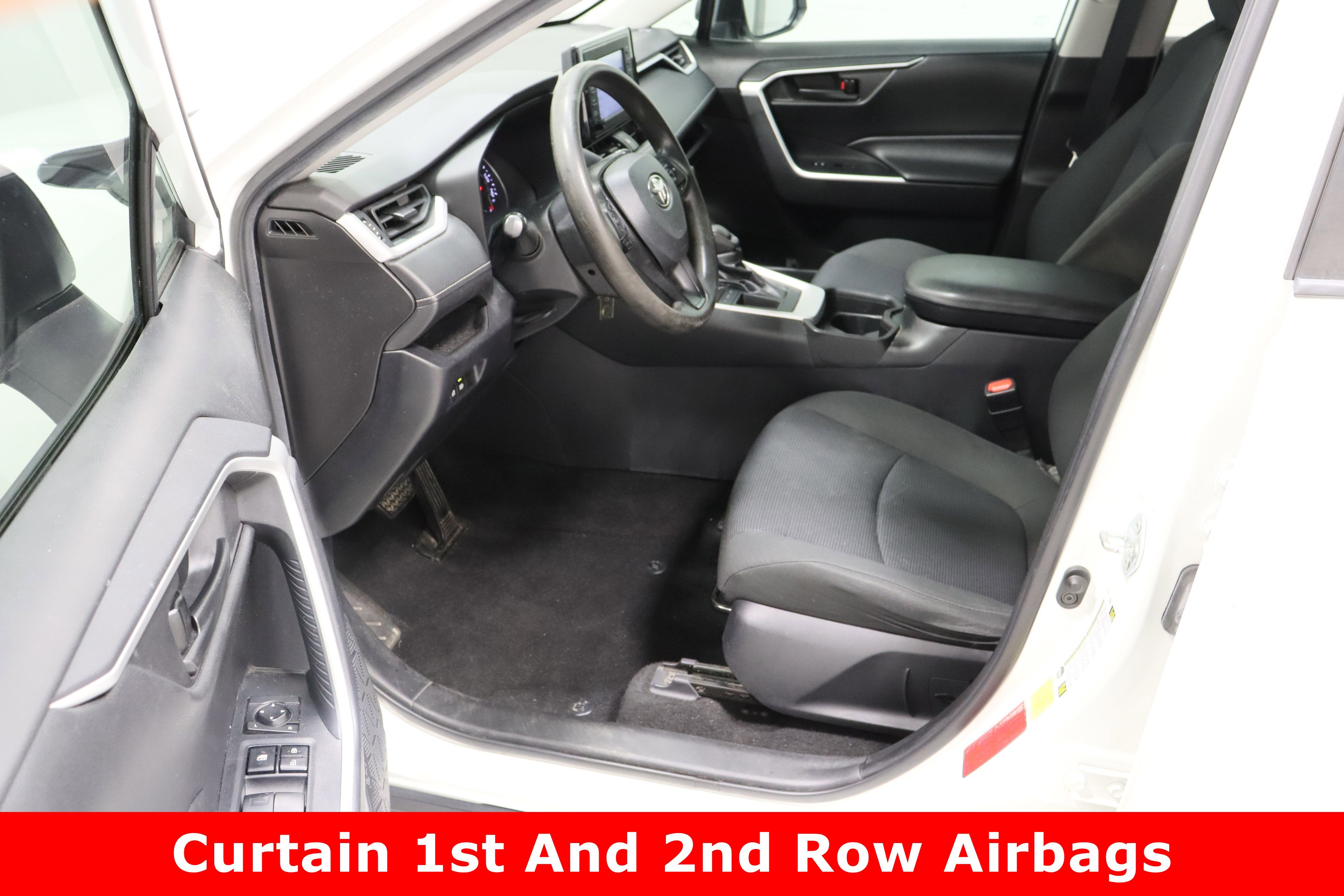 Used 2021 Toyota RAV4 LE w/ Carpet Mat Package (TMS) image 14