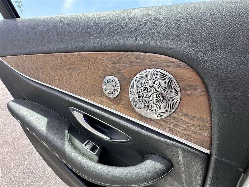 Used 2017 Mercedes-Benz E 300 image 12