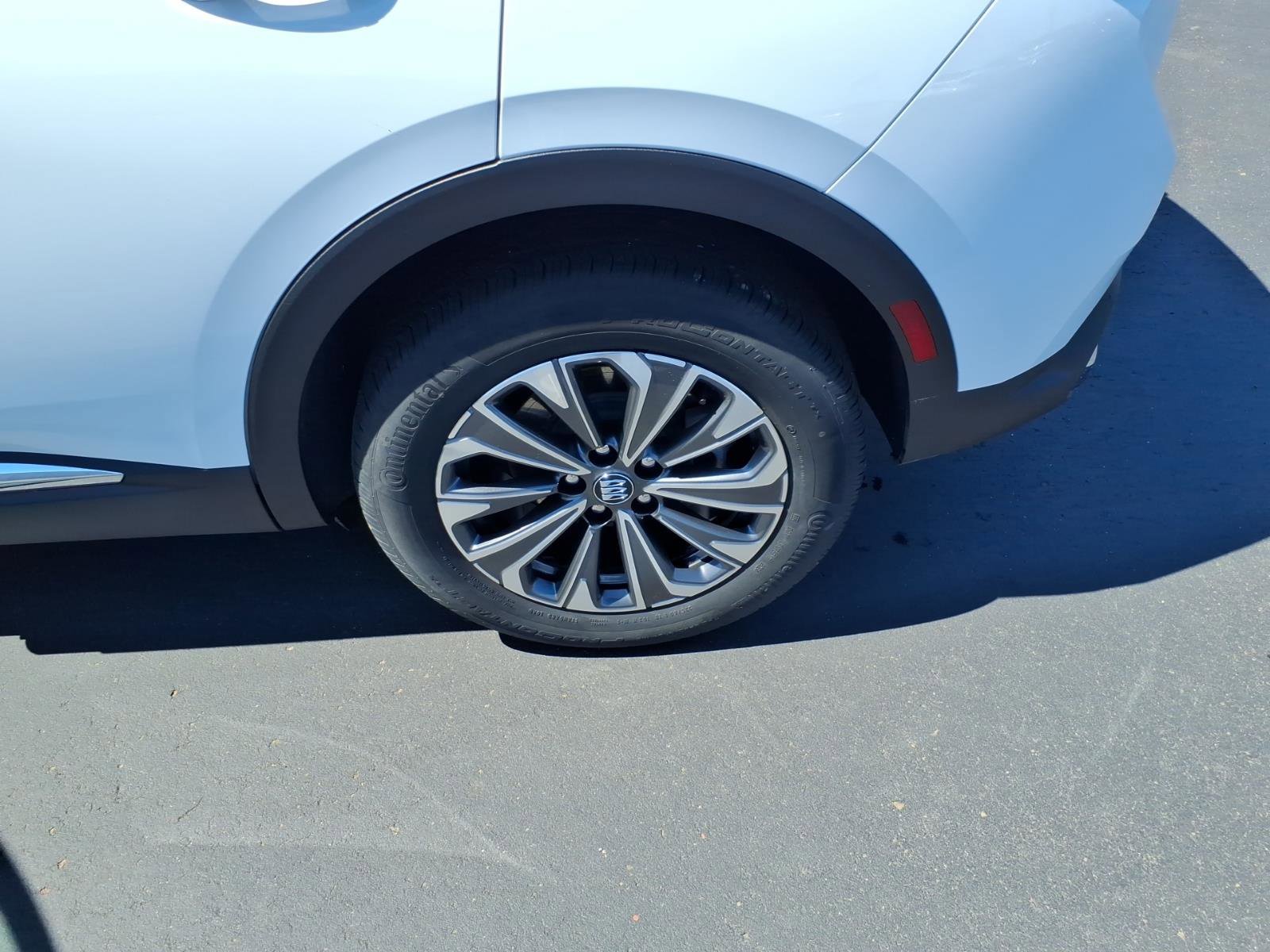 Used 2024 Buick Envision Preferred AWD/4WD image 21