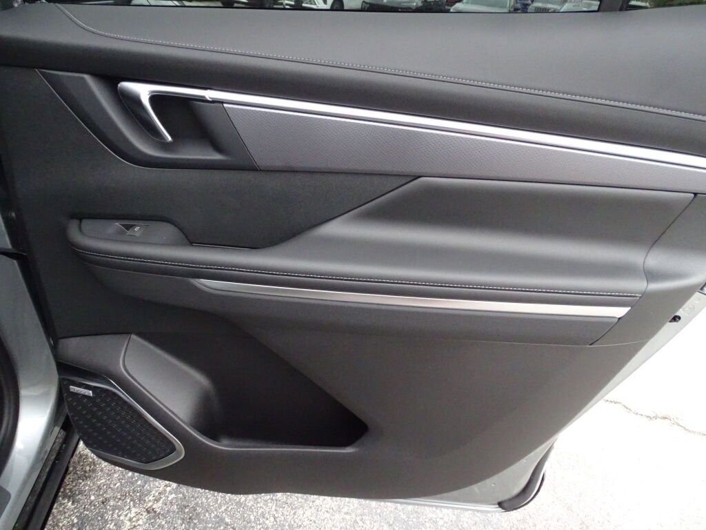 New 2025 Buick Enclave Sport Touring w/ Super Cruise Package image 10