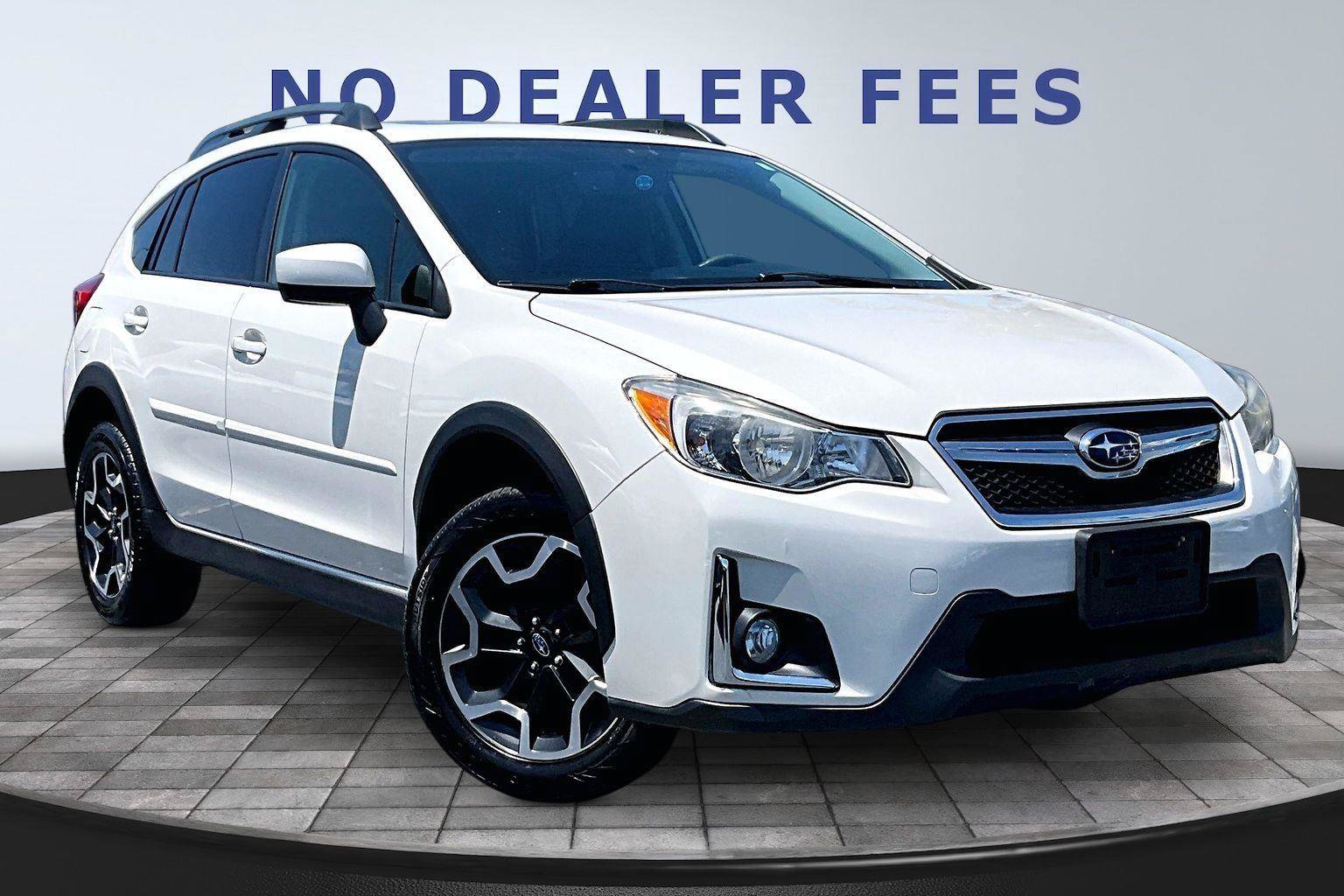 Used 2017 Subaru Crosstrek 2.0i Premium w/ Moonroof Package AWD/4WD image 3